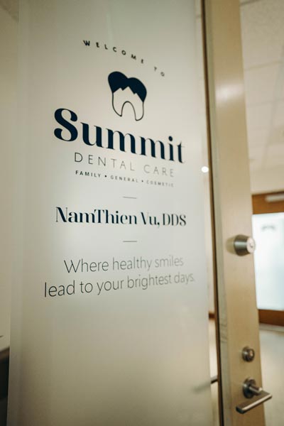 Front door going into Summit Dental Care